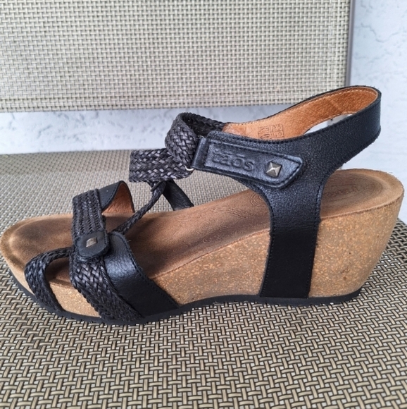 Taos Footwear Shoes - Taos Footwear Women's Black Wedge Sandals
